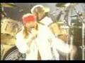 Guns And Roses - We Will Rock You